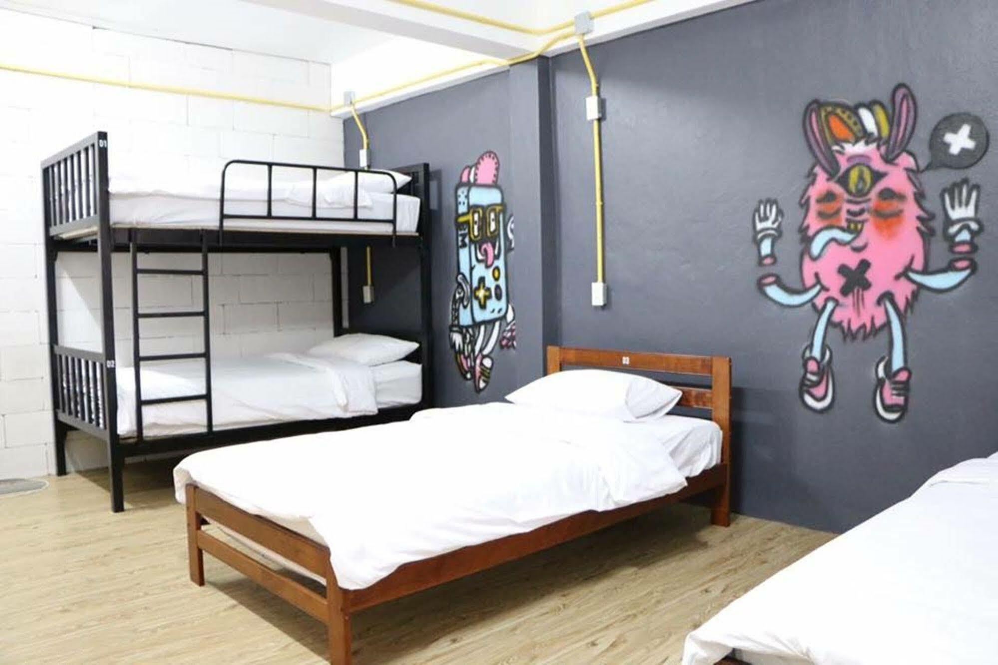 Norn Nung Len Cafe'&Hostel Chiang Rai Buitenkant foto