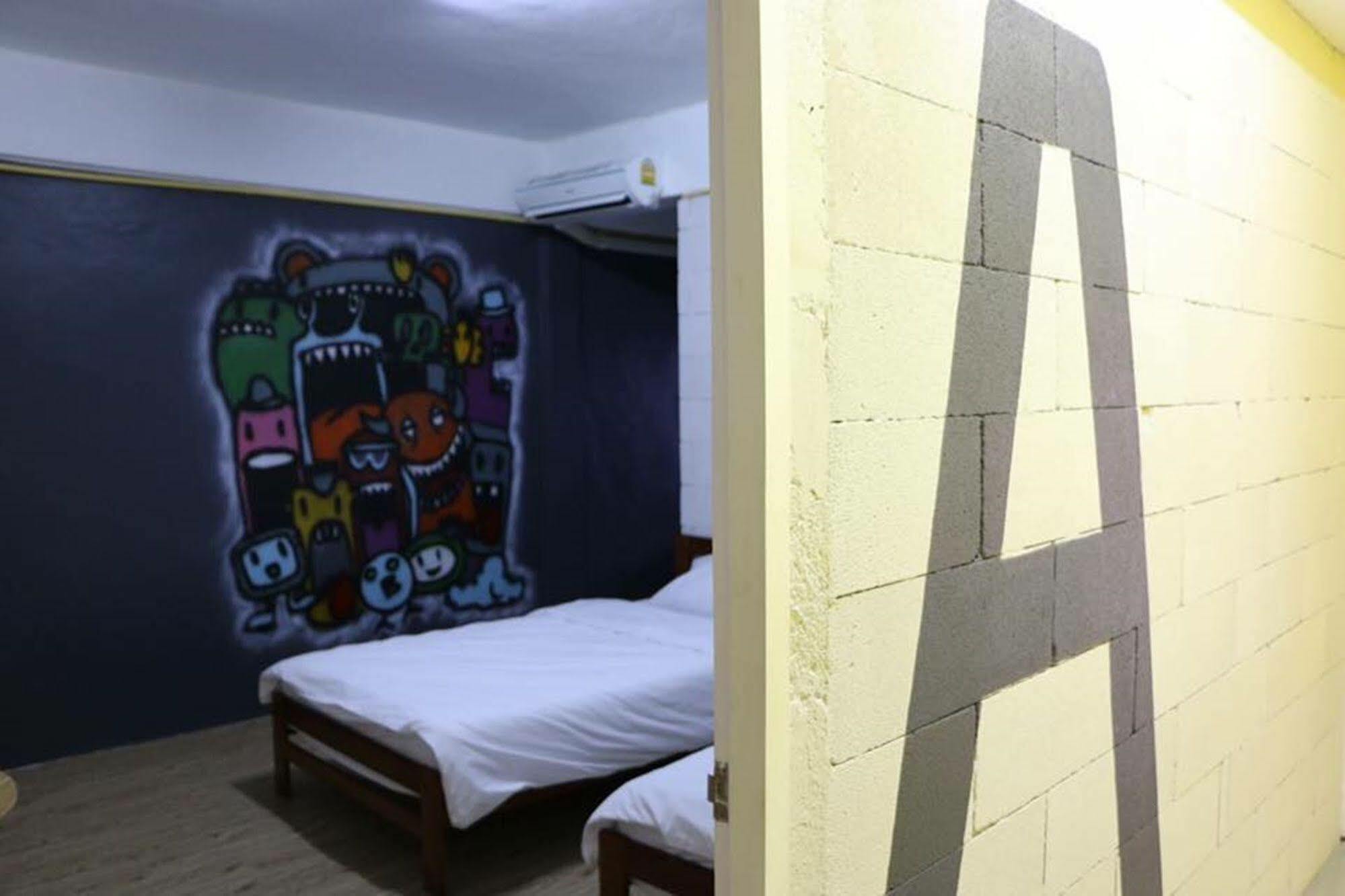 Norn Nung Len Cafe'&Hostel Chiang Rai Buitenkant foto