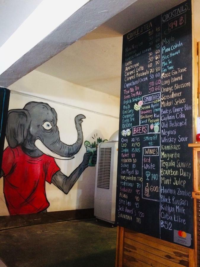 Norn Nung Len Cafe'&Hostel Chiang Rai Buitenkant foto